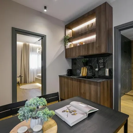 아파트 Aristotelian Virtues - Evlaveia 테살로니키