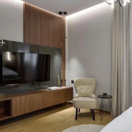 Aristotelian Virtues - Evlaveia * سالونيك