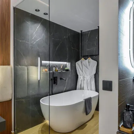 شقة Aristotelian Virtues - Evlaveia *