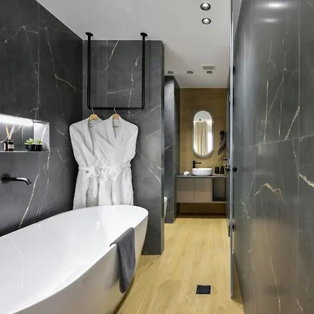 Aristotelian Virtues - Evlaveia * سالونيك