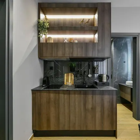 Aristotelian Virtues - Evlaveia