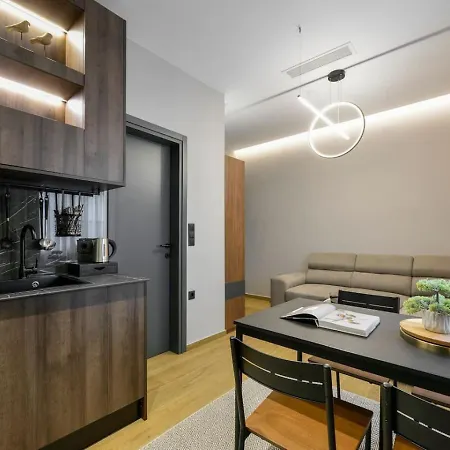 Aristotelian Virtues - Evlaveia * سالونيك