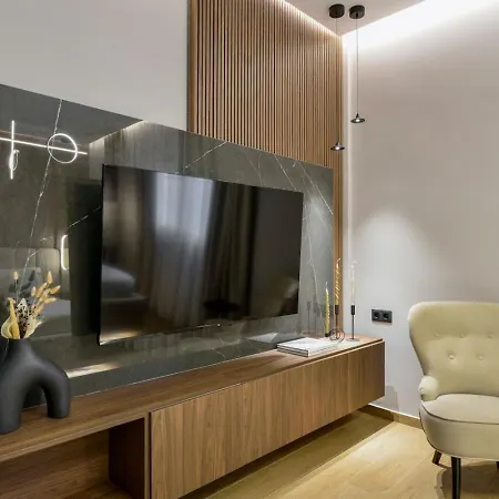 Aristotelian Virtues - Evlaveia